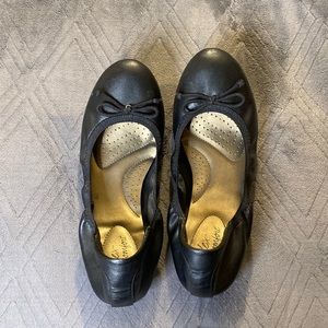 Comfortable Flexible Flats🔥
